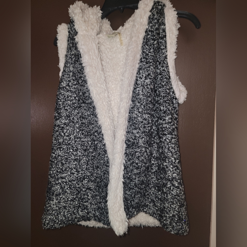 Sparkly sequin, furry, hooded vest, size small